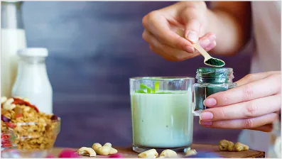 green_Spirulina_application2 green_Spirulina_application2