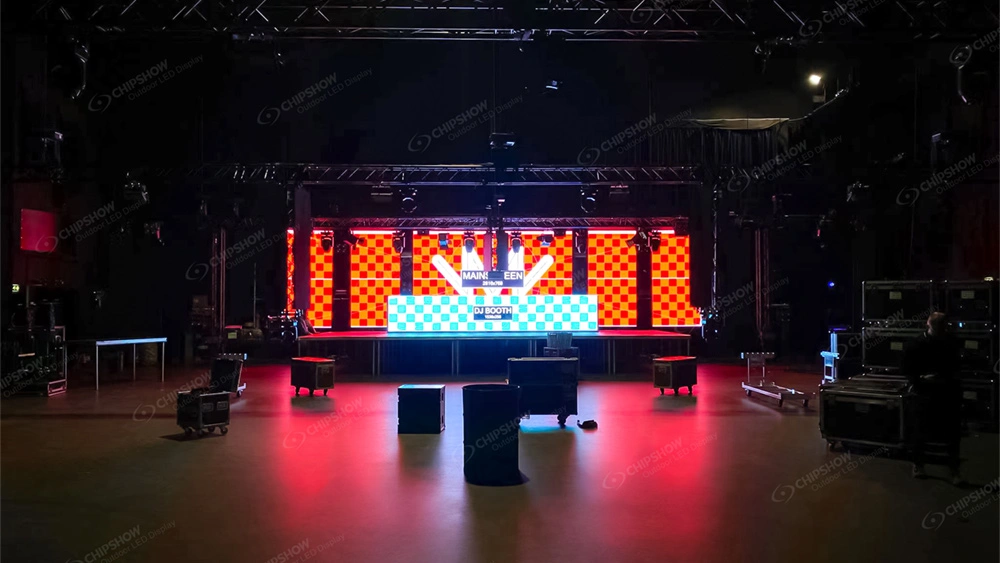 C-Beetle P3.91 stage rental screen for outdoor dj booth