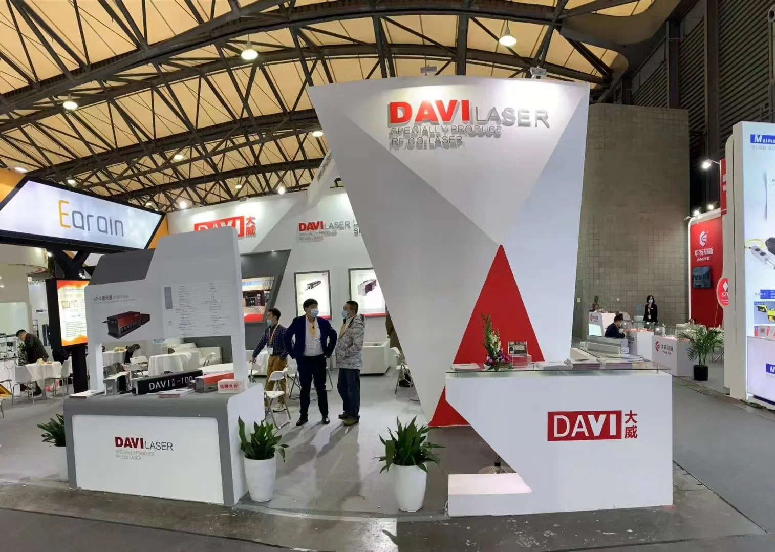 DAVI Laser shines at the Munich Optoelectronic Laser Technology Exhibition in Germany DAVI Laser shines at the Munich Optoelectronic Laser Technology Exhibition in Germany