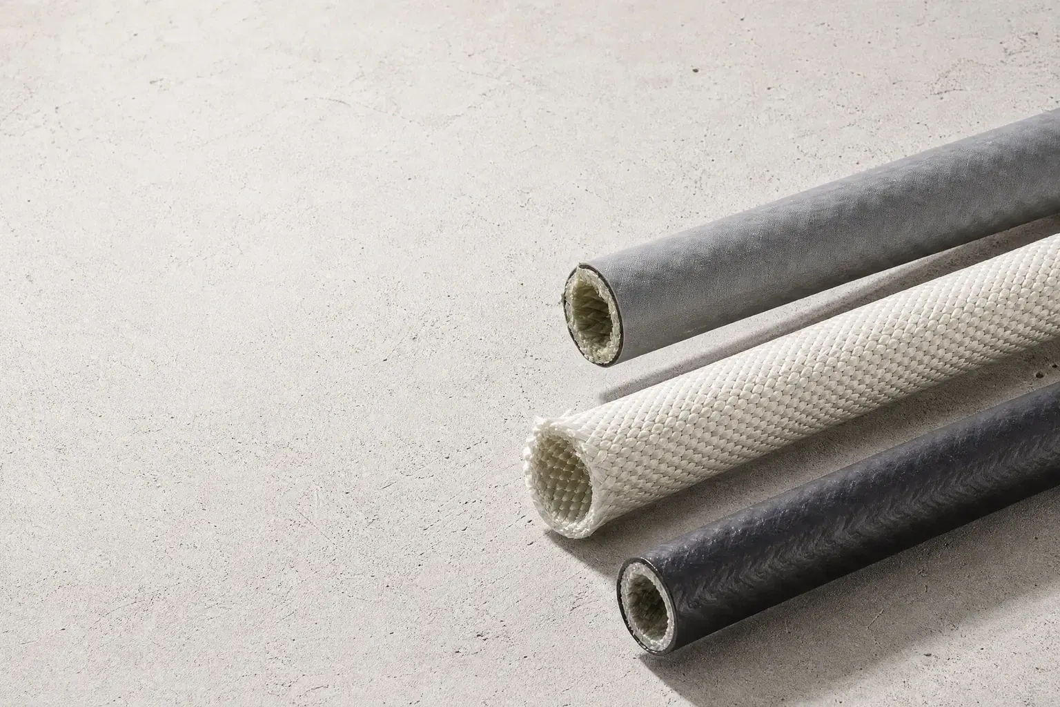 Espagueti de Alta Temperatura en la Industria Aplicaciones Reales de Fibra de Vidrio, Fibra de Sílice y Silicona