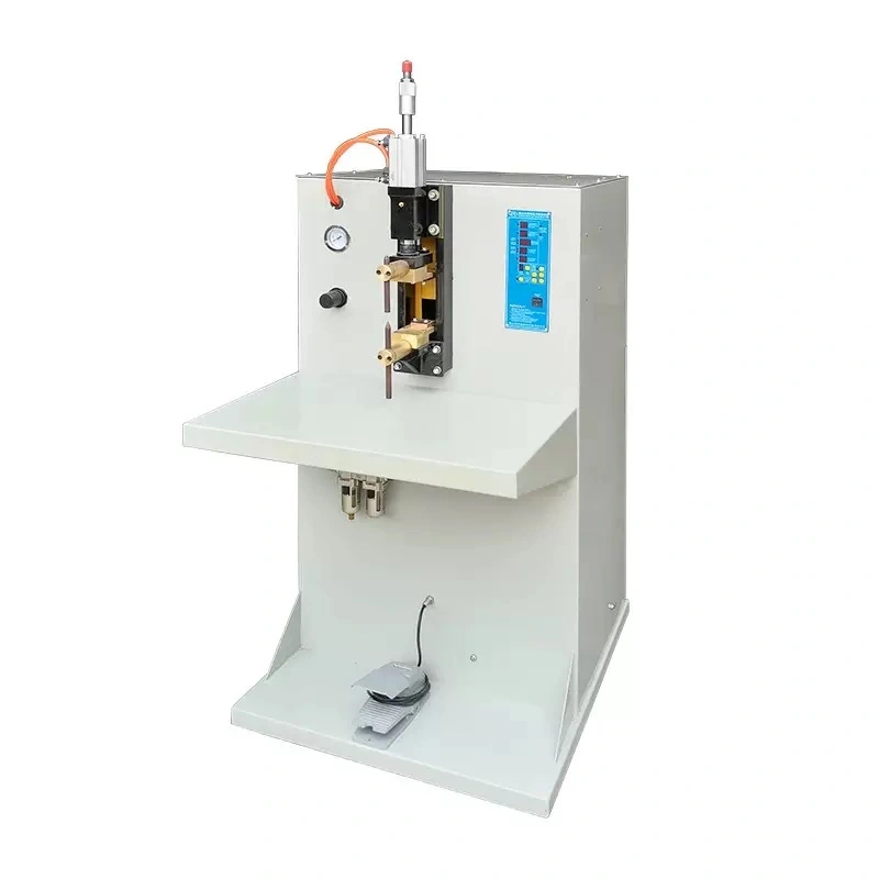 Máquina de Soldadura por Pontos por Descarga Capacitiva SP-01