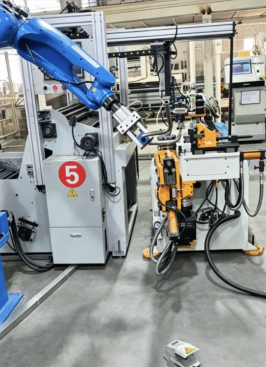 robot loading with bending pipe production line