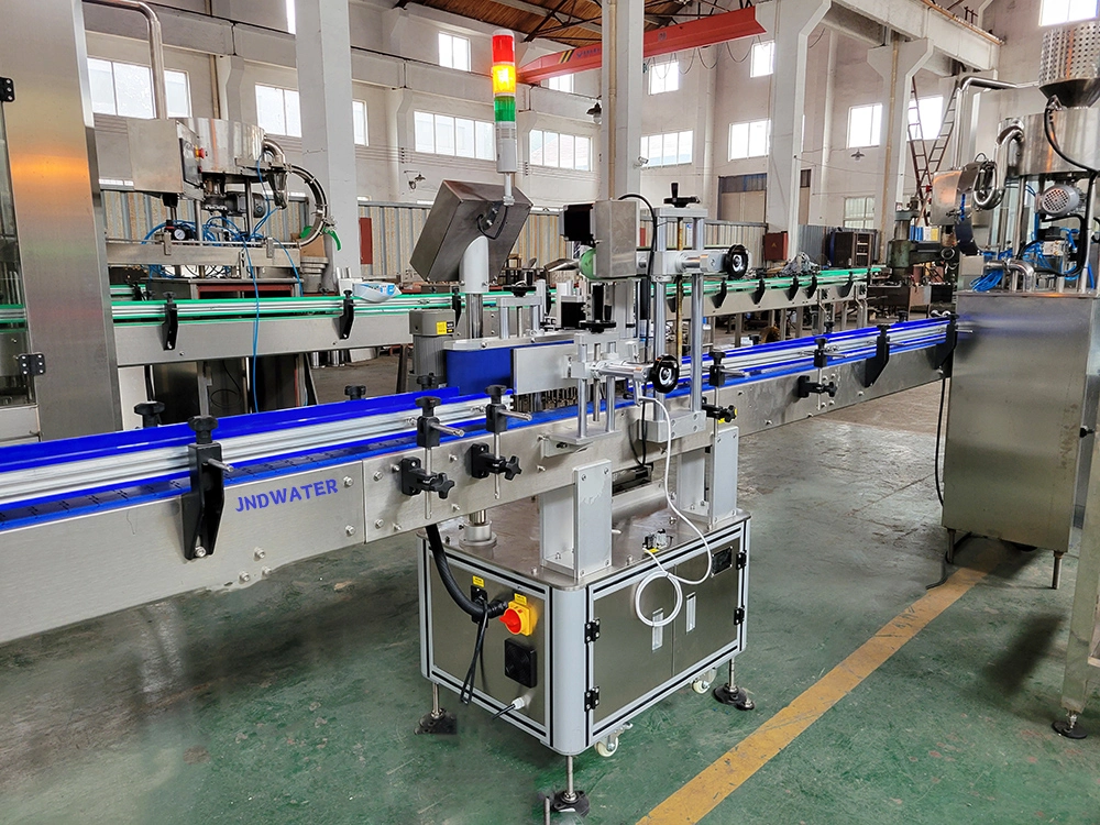 automatic bottle labeler