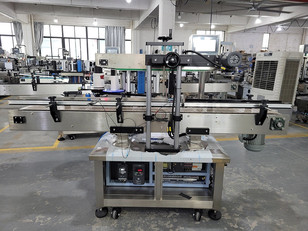 sticker labeling machine