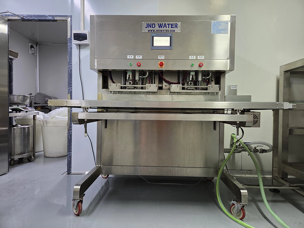 Aseptic bagging machine