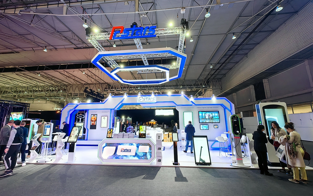 Real_Photos_of_Rcstars_Exhibition_Site1