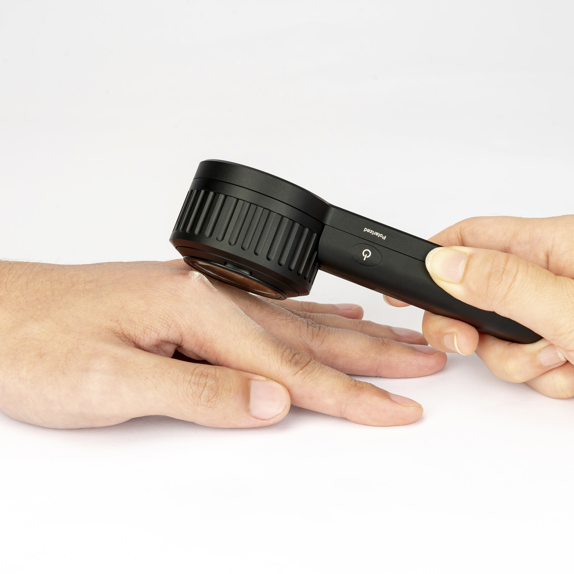 カラーアトラスdermoscopy Polarized Light Dermoscopy: Clearer Skin Lesion Screening