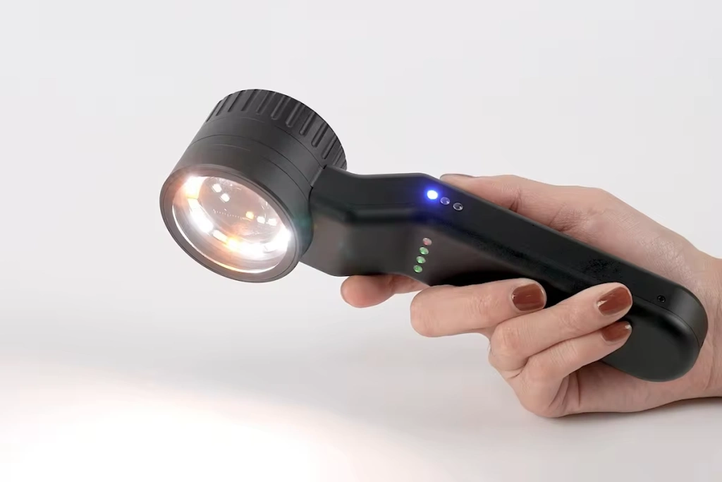 Handheld and Photo Dermatoscope