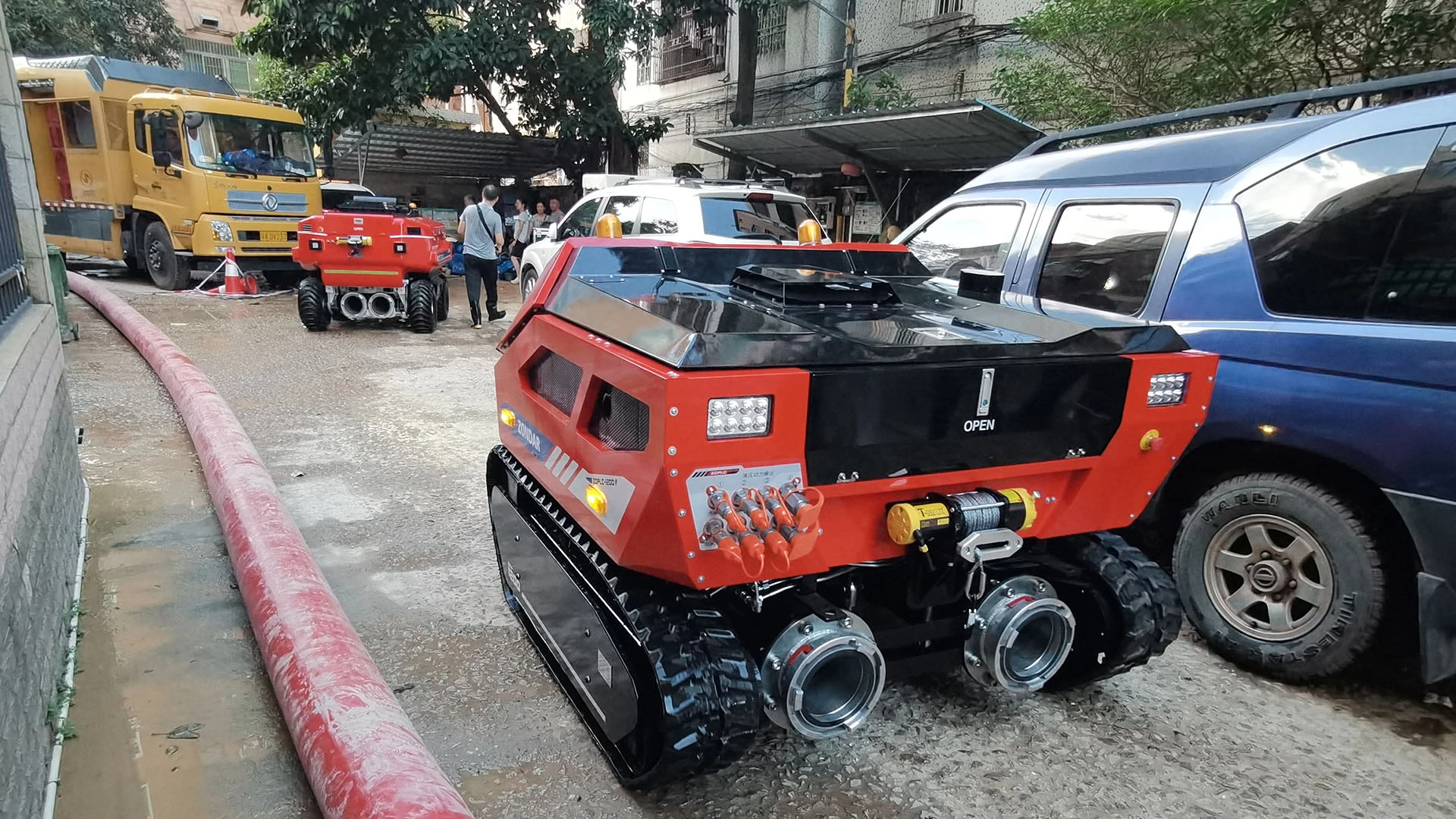 Hydraulic Drainage Robots for large volume water discharge