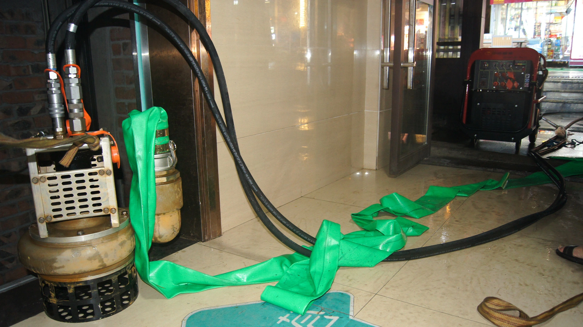 a high head hydraulic submersible pump on ground