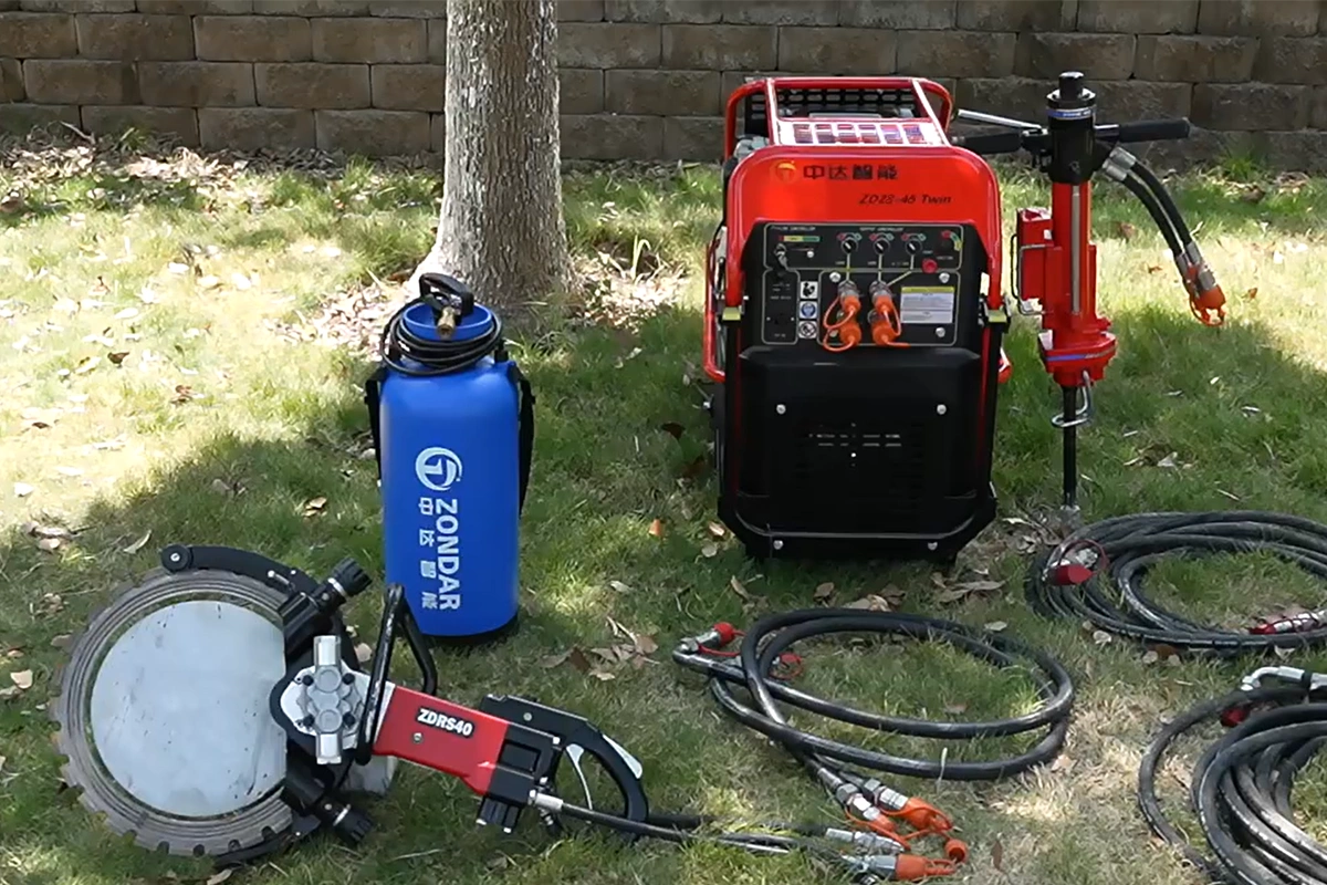 Hydraulic tools for road maintain